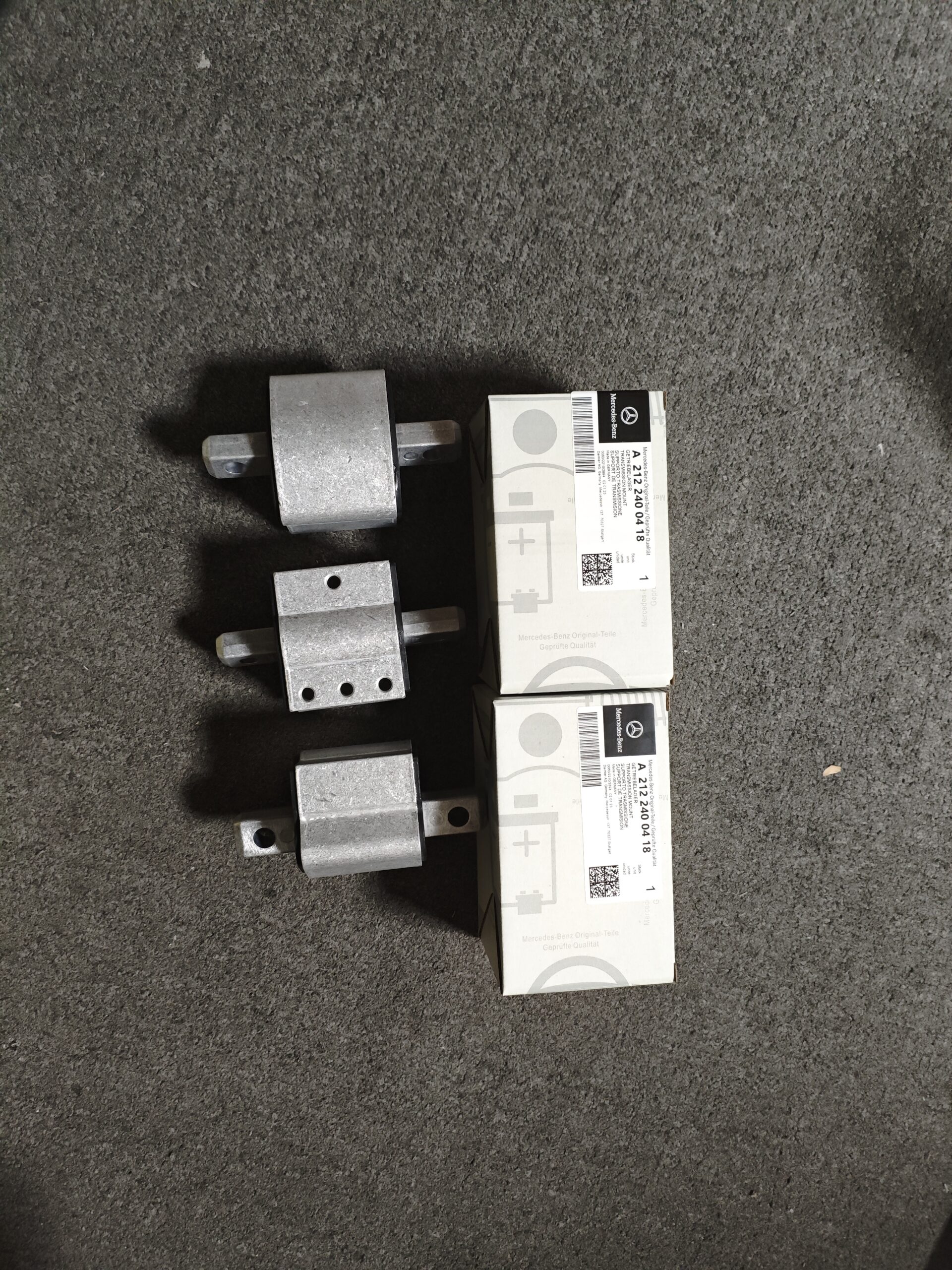 11698a68272a7af0fc0fb9e60b177fd Mercedes-Benz W202 W204 W212 Transmission Mount 2122400418 1402401218 2122401018 2202400218 2202400718 1402401818 2122400618 2122401818 2202400418 2122400318 2122400818 2202400118 2202400518 1402401118 2202401818 1402401318 1402401718 - Image 1