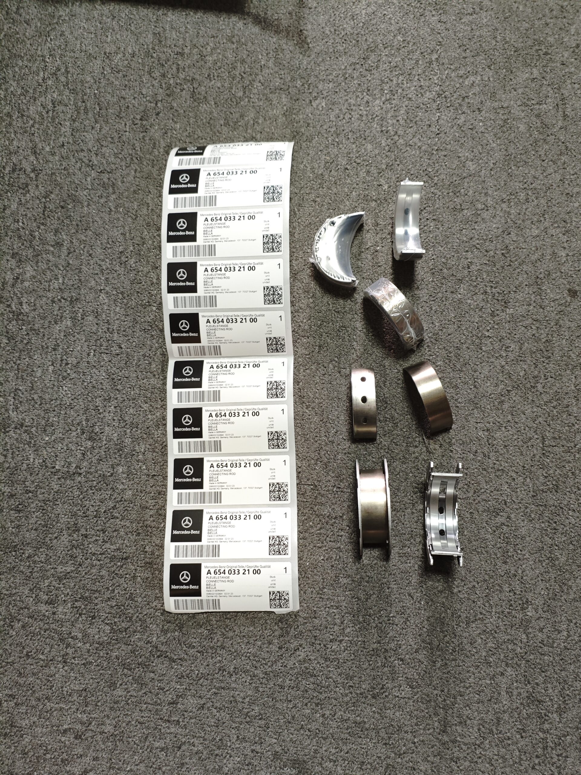 0477094fbf0e0d578b605b14c09e9b1 A6540332100 Mercedes-Benz Connecting Rod Bearing STD Oversize 0.25 6540332100 - Image 1