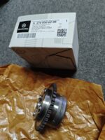 A2700506200    A2700500547   A2600500600   A2700500947   A2700501247   Mercedes-Benz   W176   W246   W205    Camshaft Gear    2700506200   2700500547   2600500600   2700500947   2700501247 - 图片 4