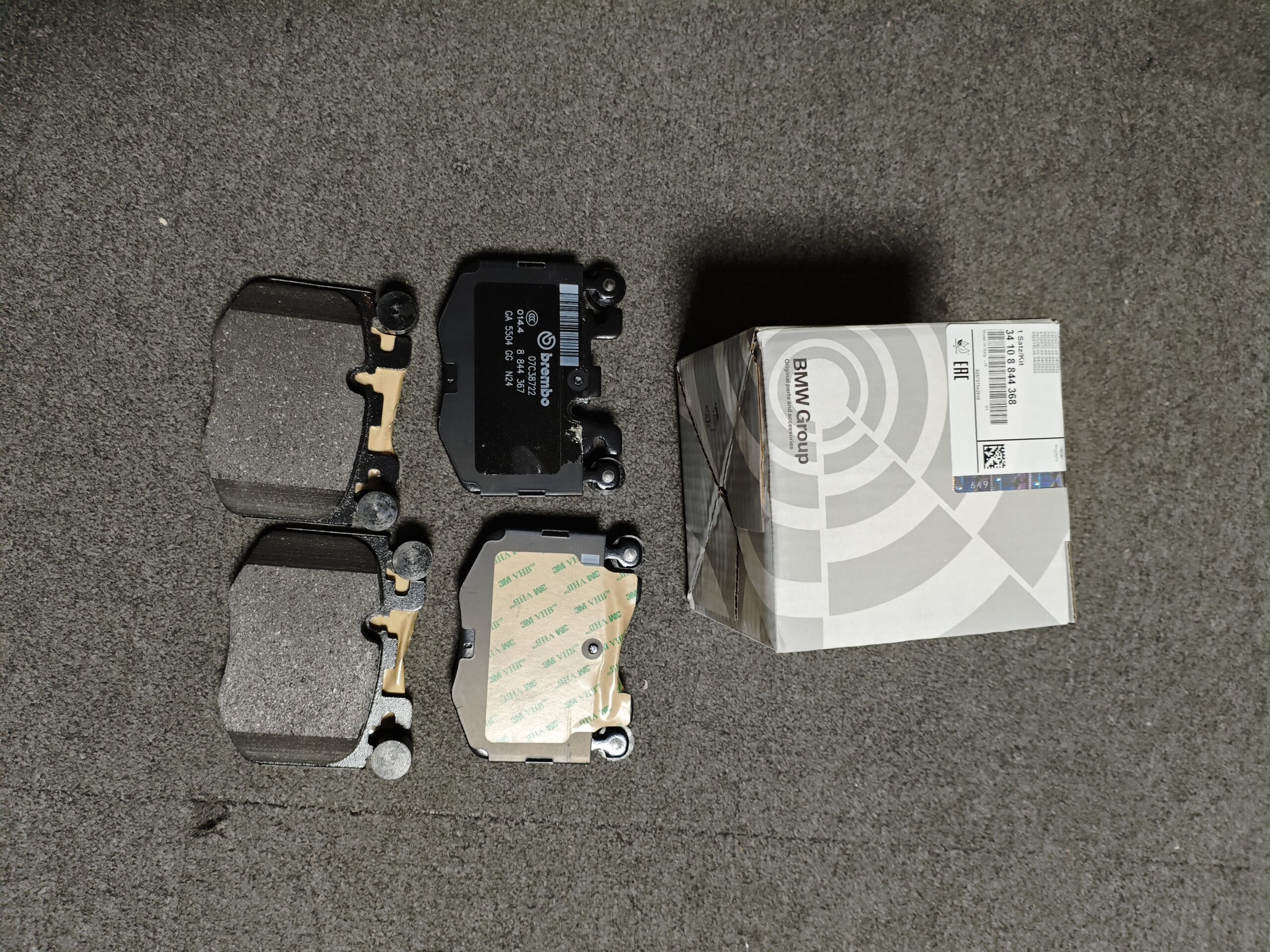 5d165d86cde14366f889000d3807eec 34108844368 BMW G42 G20 G26 Front Brake Pad Set 34108863322 - Image 1