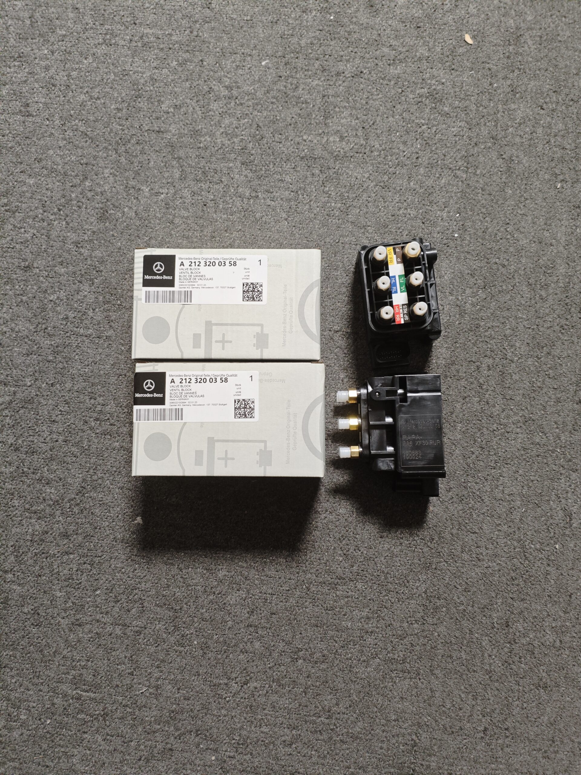ac535eee189b685c424c7fe52aef6cf A2123200358 A2123200158 A2513200058 A2123200658 Mercedes-Benz W166 C218 W251 Valve, compressed-air system 2123200358 2123200158 2513200058 2123200658 - Image 1