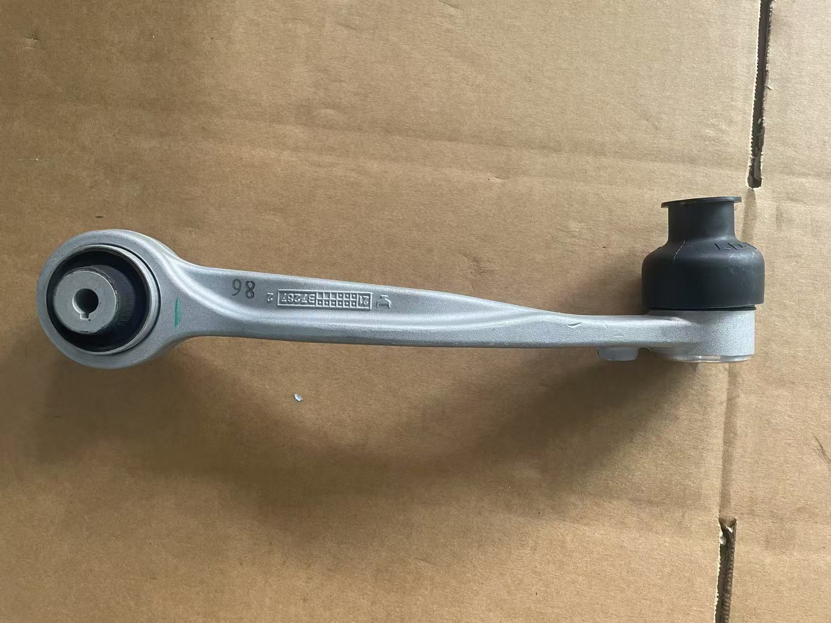 4M0407509 4M0407509B Audi A6 Allroad C8 (4AH) Volkswagen Touareg (CR7, RC8) Control Arm Front Axle, Left 80A407509A 80D407509A 4M0407509F 4M0407509C 4M0407509E - Image 1