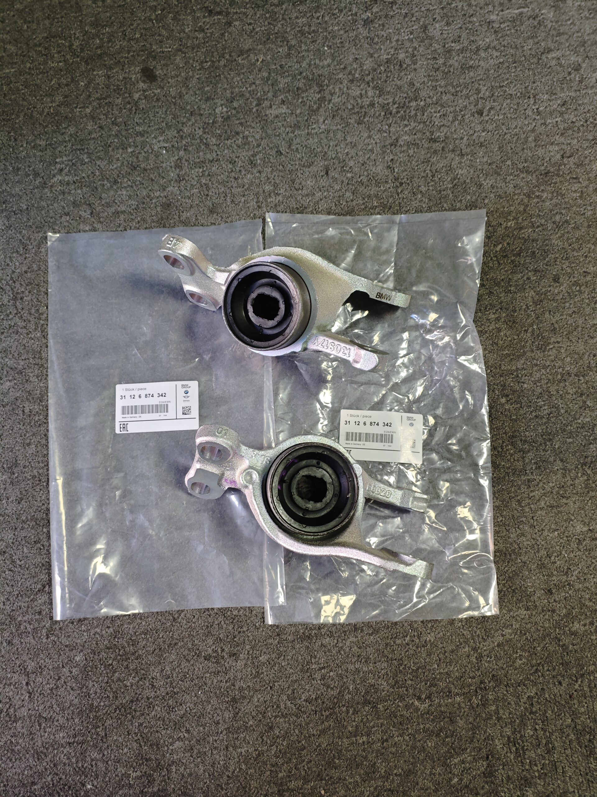 5743b11f30d3d9eaab7560c9dc8e9ca 31126874342 BMW F40 F45 MINI F55 F56 Suspension Bushing Front Axle, Right 31126882844 31126850404 31128831646 - Image 1