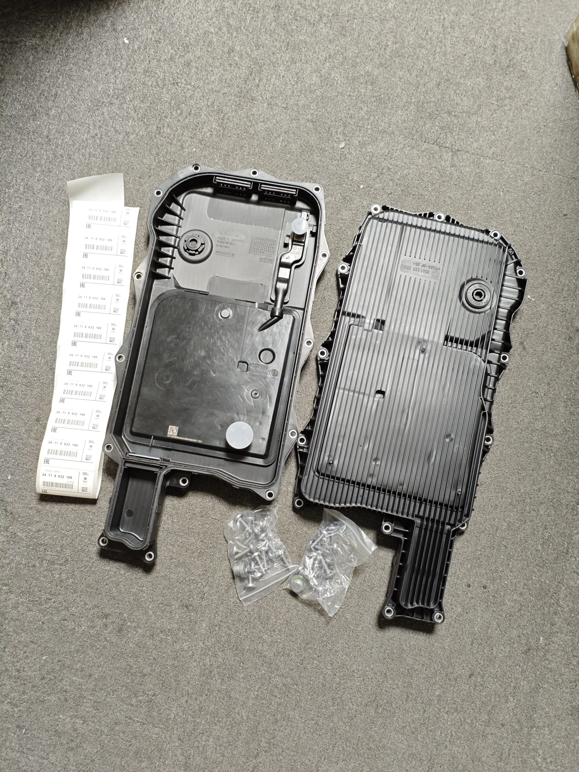 5e8110251baceb7b072176b327e67df 24118632189 BMW G30 G11 F15 Oil Pan 8632189 - Image 1