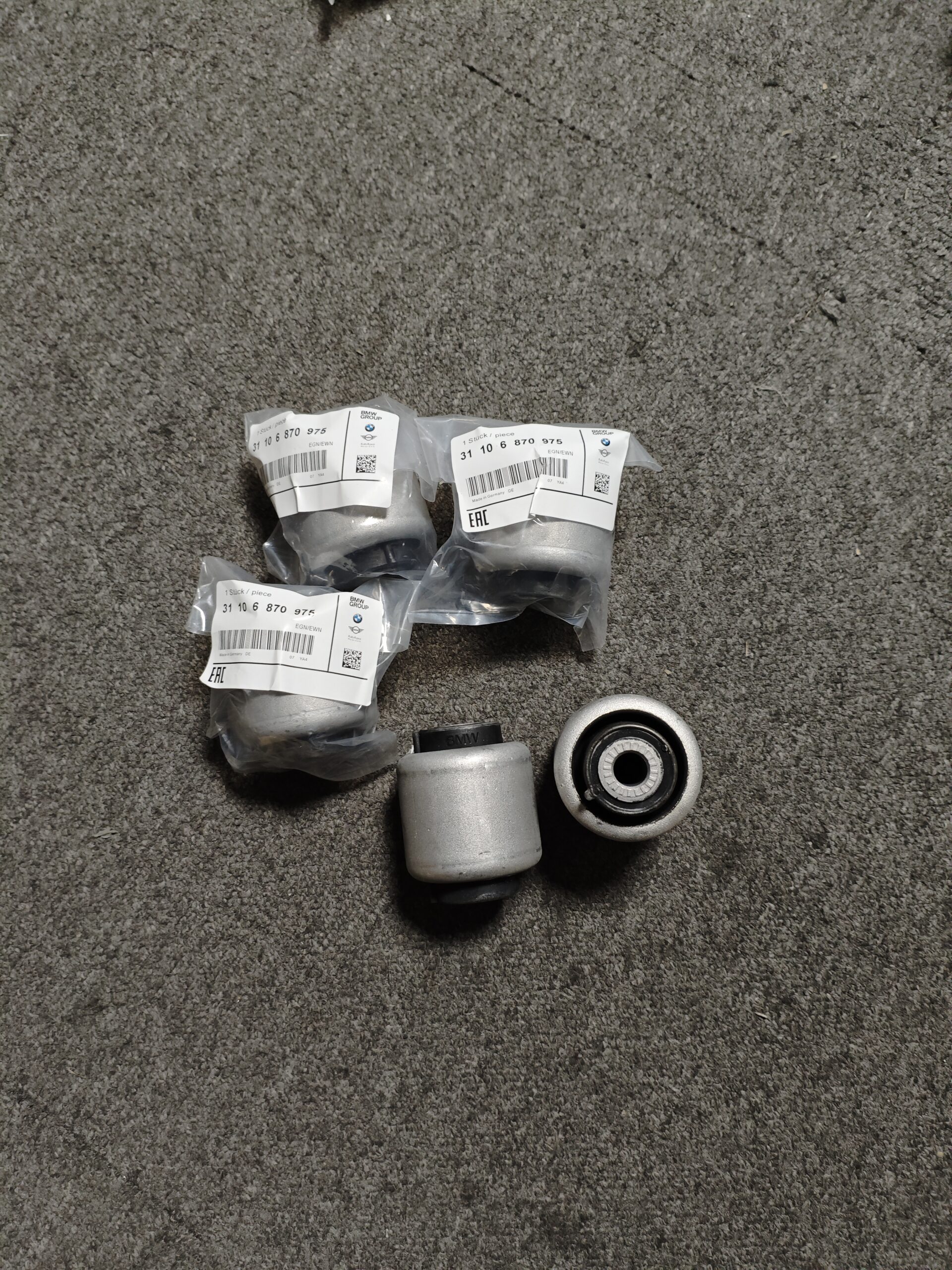 725da31c820303dae566c34bc8154ac 31106870975 BMW G01 G02 Suspension Bushing Front Axle 6870975 - 图片 1