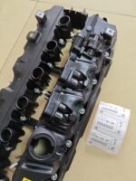 11127565284   BMW   E88   E82   E90    Cylinder Head Cover    7565284 - Image 3