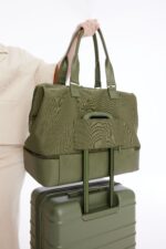 The Weekender in Olive - Image 4