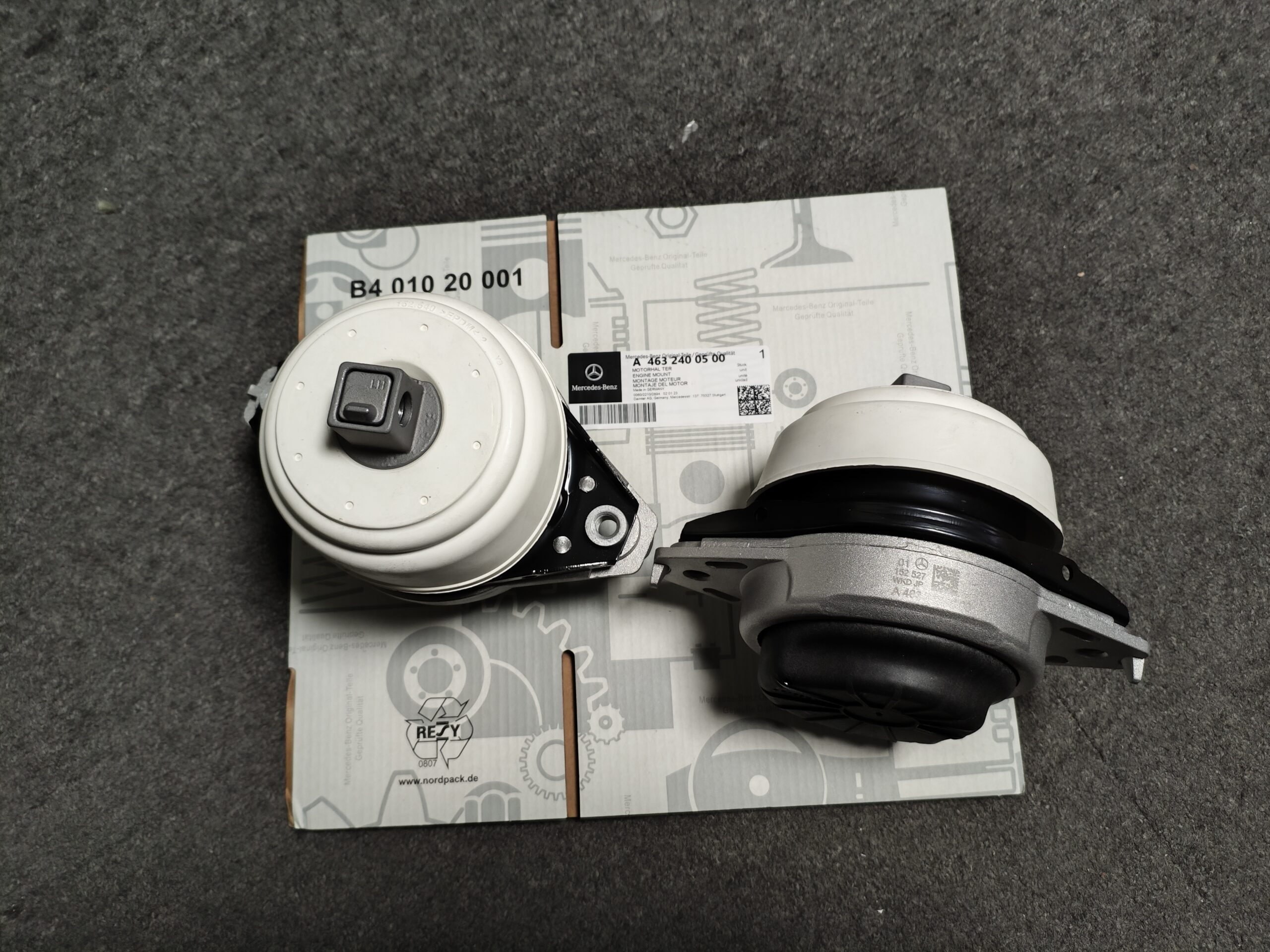 c6e1fef80f061bf97e7f465f00b2ba0 A4632400500 A4632411200 Mercedes-Benz W463 Engine Mount Front Right 4632400500 4632411200 - Image 1