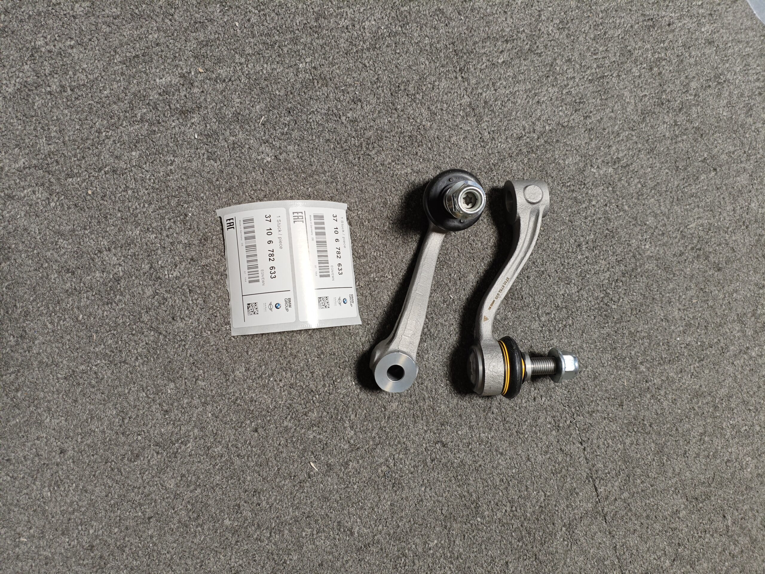 d67fbc19907bd813ddab3f68cec9a51 37106782633 BMW Rolls-Royce Ghost Generation 1 Stabilizer Link Front Axle 6782633 - Image 1