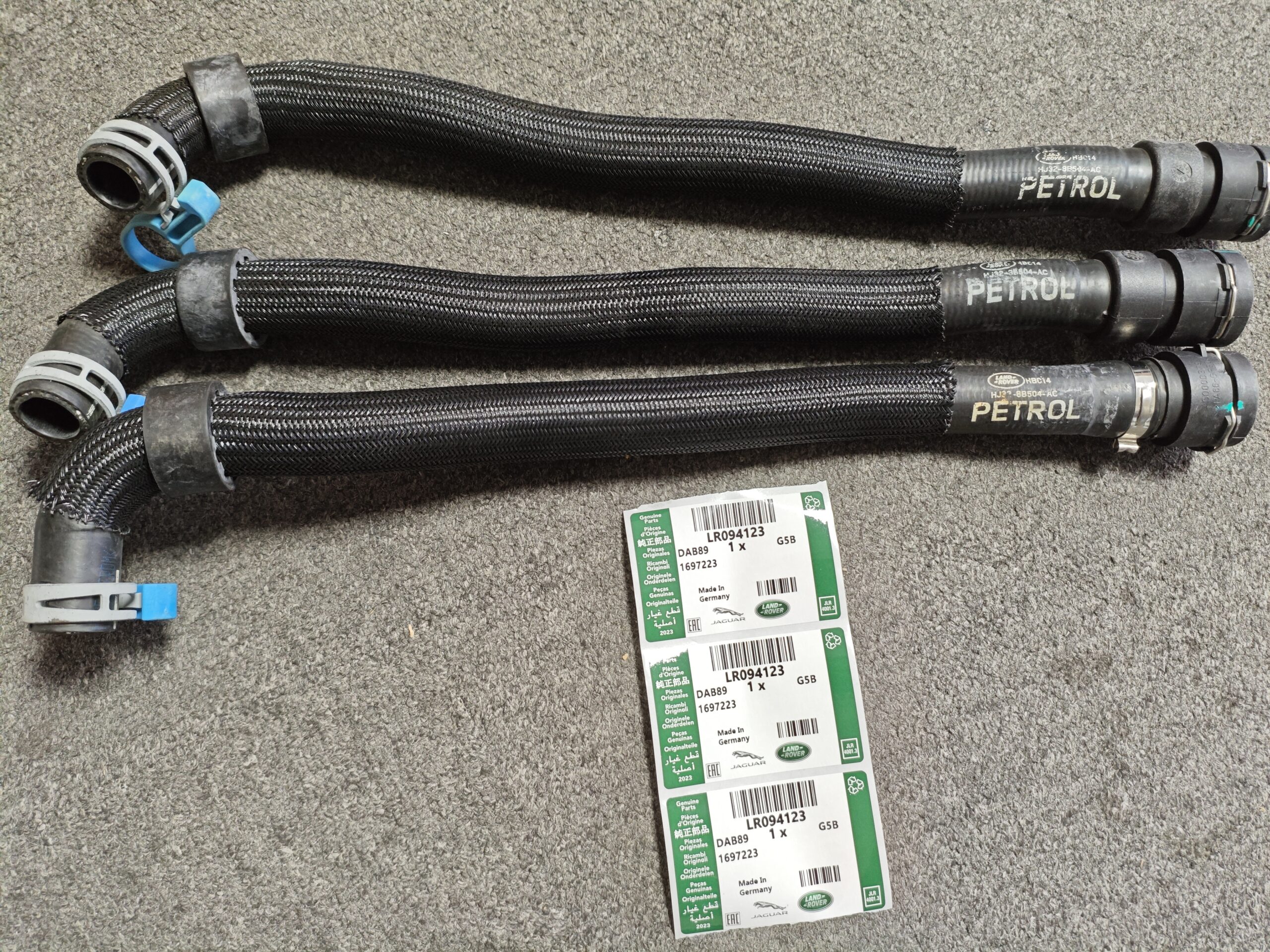 5bb6b6cadc354ae5a2adaad5f2768b1 LR094123 Land Rover Range Rover Evoque Radiator Hose LR112868 LR124970 LR133932 J9C4891 - 画像 (1)