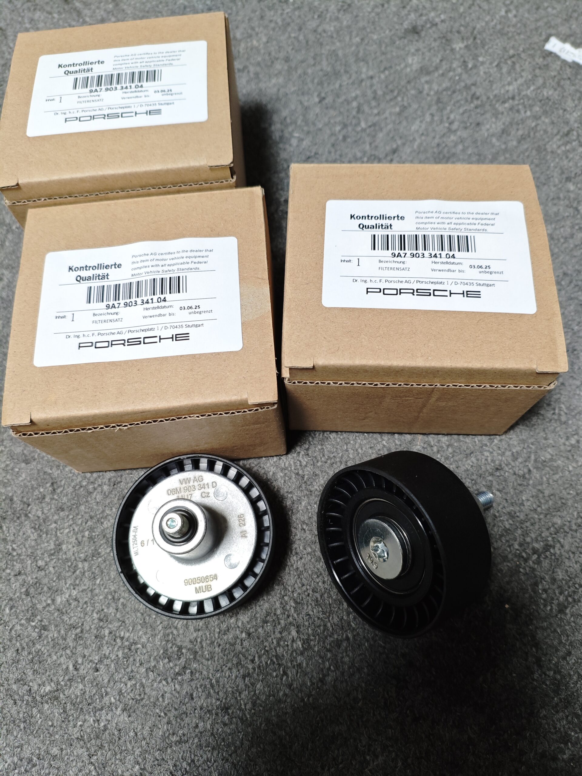 abb5e494d16a288407d63feba0e3173 9A790334104 VW Audi A5 Q5 Porsche Cayenne Panamera Idler Pulley 06M903341D 06M903341F - Image 1